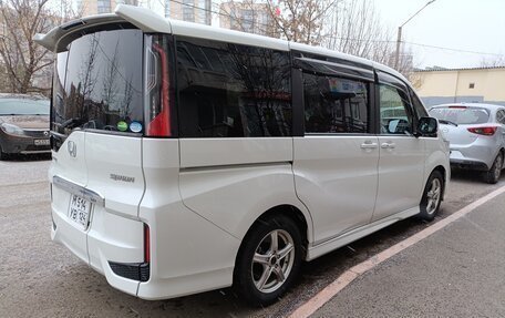 Honda Stepwgn IV, 2021 год, 2 590 000 рублей, 4 фотография