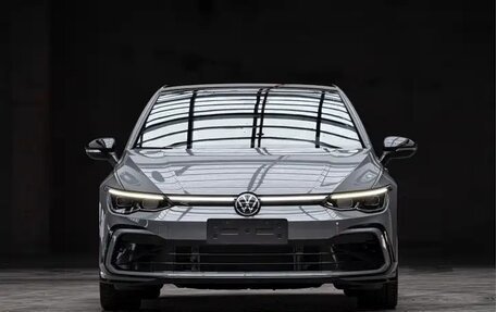 Volkswagen Golf VIII, 2023 год, 2 099 000 рублей, 2 фотография