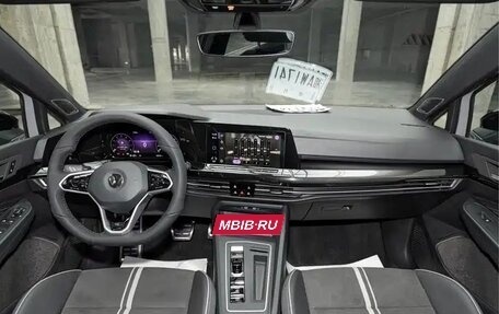 Volkswagen Golf VIII, 2023 год, 2 099 000 рублей, 9 фотография