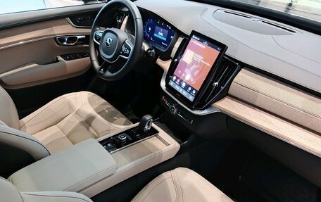 Volvo XC90 II рестайлинг, 2025 год, 8 999 000 рублей, 13 фотография