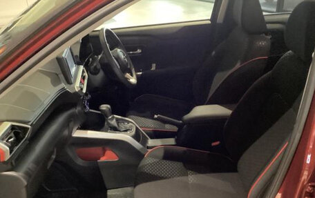 Toyota Raize I, 2023 год, 1 250 000 рублей, 14 фотография