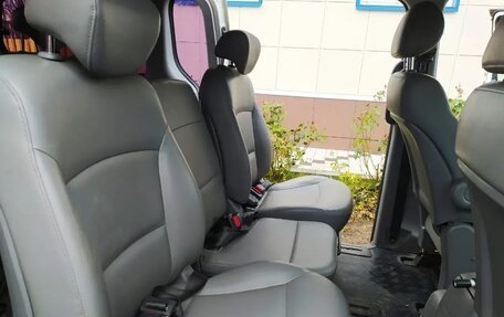 Hyundai Grand Starex Grand Starex I рестайлинг 2, 2013 год, 1 600 000 рублей, 6 фотография