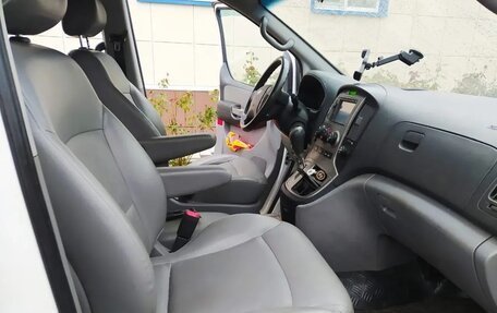 Hyundai Grand Starex Grand Starex I рестайлинг 2, 2013 год, 1 600 000 рублей, 4 фотография