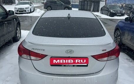 Hyundai Avante, 2013 год, 1 050 000 рублей, 2 фотография