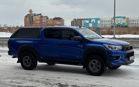 Toyota Hilux VIII, 2017 год, 4 900 000 рублей, 2 фотография