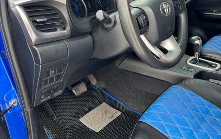 Toyota Hilux VIII, 2017 год, 4 900 000 рублей, 9 фотография