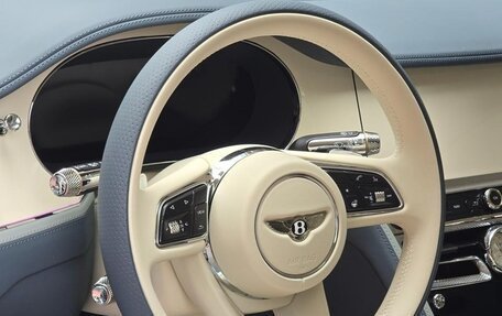 Bentley Flying Spur, 2025 год, 36 600 000 рублей, 6 фотография