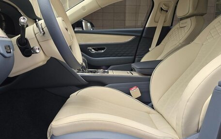 Bentley Flying Spur, 2025 год, 36 600 000 рублей, 10 фотография