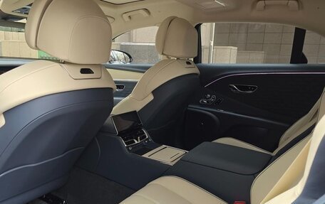 Bentley Flying Spur, 2025 год, 36 600 000 рублей, 8 фотография