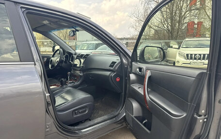 Toyota Highlander III, 2013 год, 2 150 000 рублей, 17 фотография