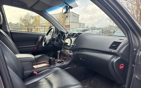 Toyota Highlander III, 2013 год, 2 150 000 рублей, 18 фотография