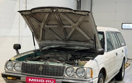 Toyota Crown, 1999 год, 850 000 рублей, 1 фотография