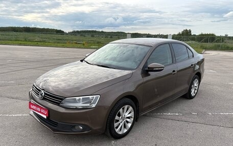 Volkswagen Jetta VI, 2012 год, 888 000 рублей, 1 фотография