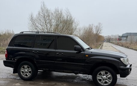 Toyota Land Cruiser 100 рестайлинг 2, 2003 год, 1 570 000 рублей, 6 фотография