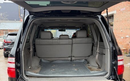 Toyota Land Cruiser 100 рестайлинг 2, 2003 год, 1 570 000 рублей, 12 фотография