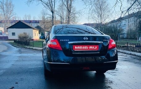 Nissan Teana, 2010 год, 890 000 рублей, 4 фотография