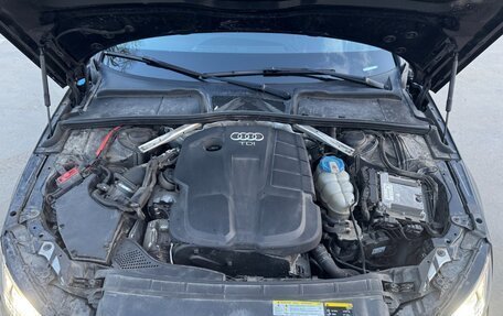 Audi A4, 2017 год, 2 200 000 рублей, 14 фотография