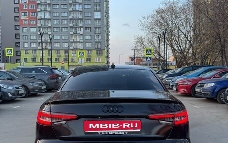 Audi A4, 2017 год, 2 200 000 рублей, 5 фотография
