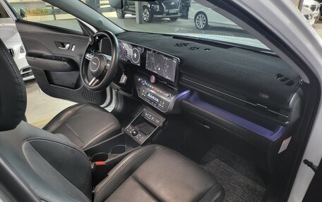 Hyundai Kona, 2023 год, 2 487 000 рублей, 18 фотография