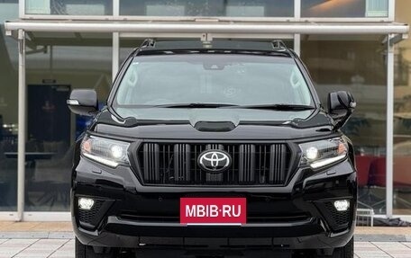 Toyota Land Cruiser Prado 150 рестайлинг 2, 2023 год, 6 300 000 рублей, 5 фотография