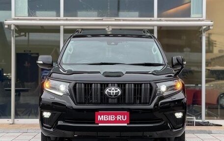 Toyota Land Cruiser Prado 150 рестайлинг 2, 2023 год, 6 300 000 рублей, 2 фотография