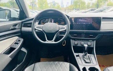 Volkswagen Bora, 2023 год, 1 900 000 рублей, 7 фотография