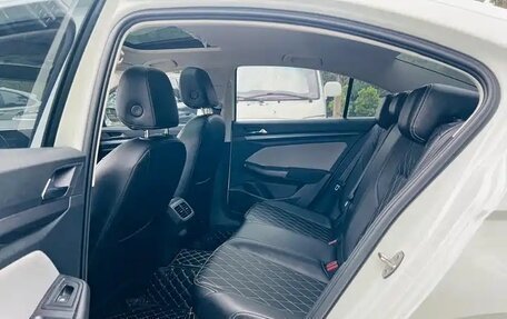 Volkswagen Bora, 2023 год, 1 900 000 рублей, 12 фотография