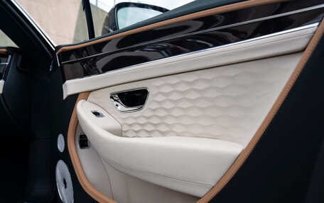 Bentley Continental GT, 2026 год, 49 000 000 рублей, 34 фотография