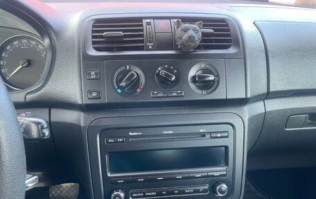 Skoda Fabia II, 2012 год, 710 000 рублей, 28 фотография