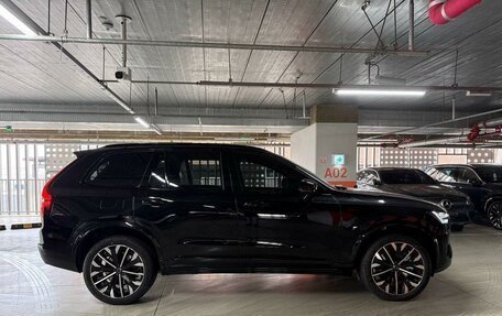 Volvo XC90 II рестайлинг, 2025 год, 13 000 000 рублей, 4 фотография