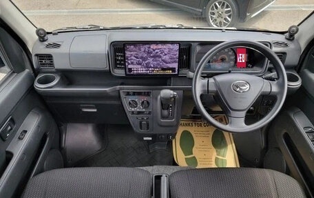 Daihatsu Hijet, 2023 год, 950 000 рублей, 4 фотография