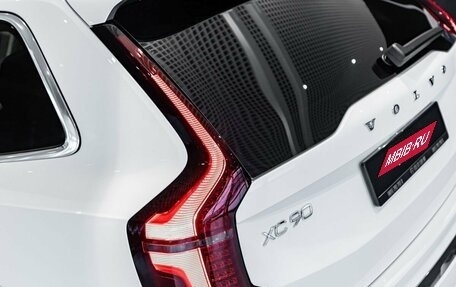 Volvo XC90 II рестайлинг, 2025 год, 14 000 000 рублей, 31 фотография