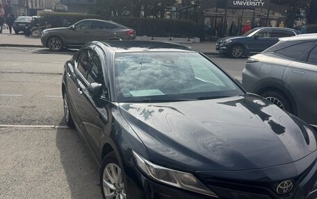 Toyota Camry, 2019 год, 2 400 000 рублей, 2 фотография