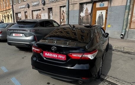 Toyota Camry, 2019 год, 2 400 000 рублей, 5 фотография