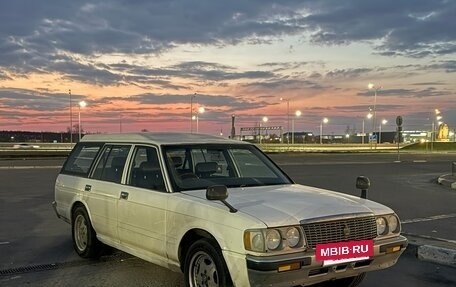 Toyota Crown, 1999 год, 850 000 рублей, 7 фотография