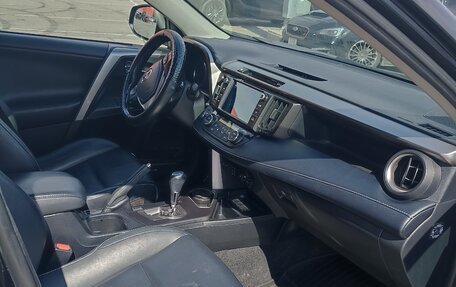 Toyota RAV4, 2018 год, 2 620 000 рублей, 17 фотография