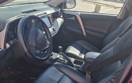 Toyota RAV4, 2018 год, 2 620 000 рублей, 18 фотография