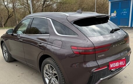 Genesis GV70, 2021 год, 3 950 000 рублей, 3 фотография