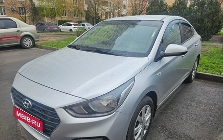 Hyundai Solaris II рестайлинг, 2017 год, 1 250 000 рублей, 2 фотография