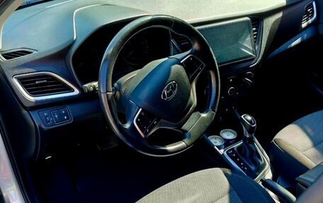 Hyundai Solaris II рестайлинг, 2017 год, 1 250 000 рублей, 8 фотография