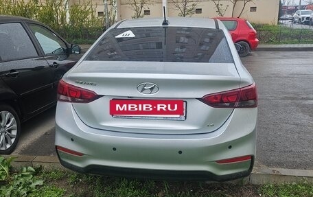 Hyundai Solaris II рестайлинг, 2017 год, 1 250 000 рублей, 5 фотография