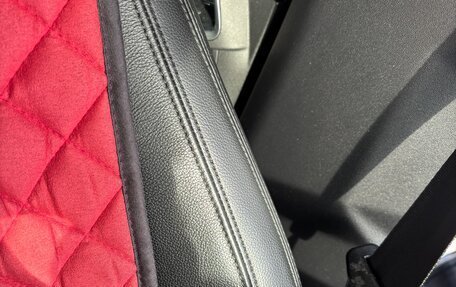 Jaguar E-Pace, 2019 год, 2 450 000 рублей, 28 фотография