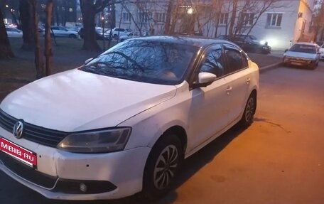 Volkswagen Jetta VI, 2014 год, 199 000 рублей, 4 фотография