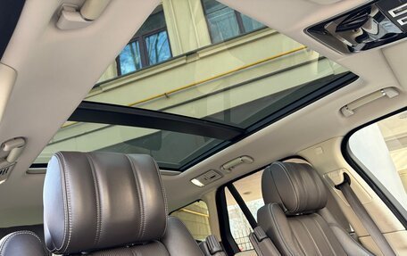 Land Rover Range Rover IV рестайлинг, 2016 год, 4 500 000 рублей, 14 фотография