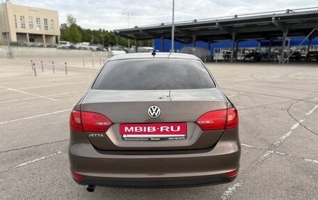 Volkswagen Jetta VI, 2012 год, 888 000 рублей, 4 фотография