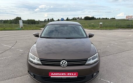 Volkswagen Jetta VI, 2012 год, 888 000 рублей, 8 фотография