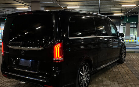 Mercedes-Benz V-Класс, 2023 год, 7 200 000 рублей, 4 фотография