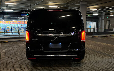 Mercedes-Benz V-Класс, 2023 год, 7 200 000 рублей, 5 фотография