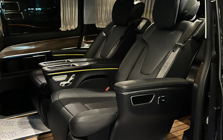 Mercedes-Benz V-Класс, 2023 год, 7 200 000 рублей, 12 фотография