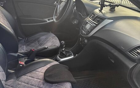 Hyundai Solaris II рестайлинг, 2014 год, 590 000 рублей, 4 фотография